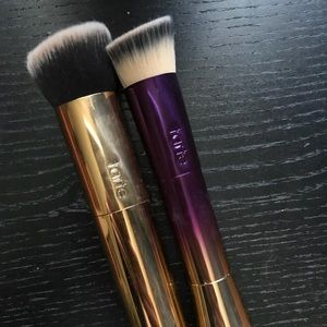 Tarte brushes